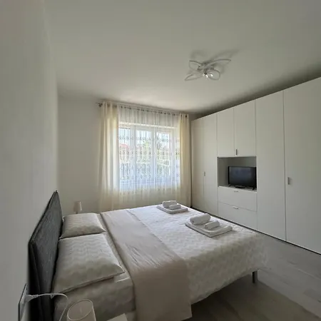 Apartmán Rajmonda Luino
