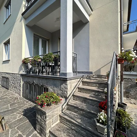 Rajmonda Apartament *